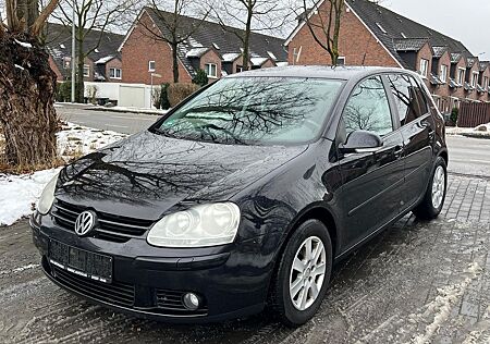 VW Golf Volkswagen V Lim. Tour