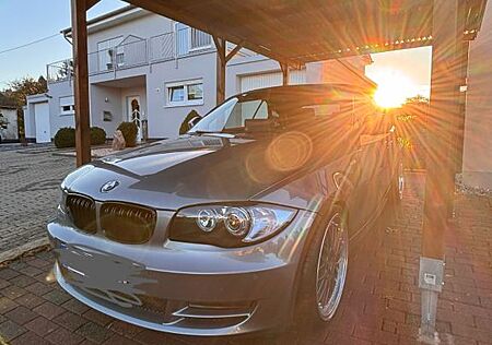 BMW 118i Cabrio - E88