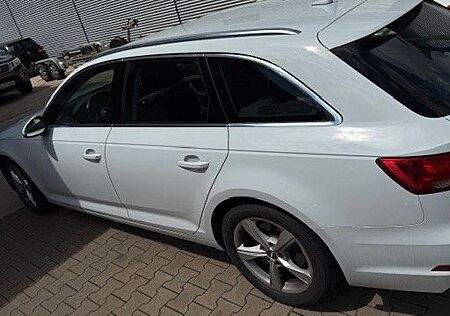 Audi A4 40 TDI S tronic Avant -