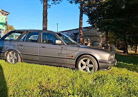 BMW 525 525tds touring M57 D30!!!193hp