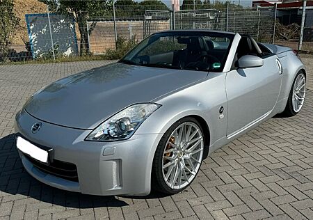 Nissan 350Z HR ROADSTER - Wenig Km!!