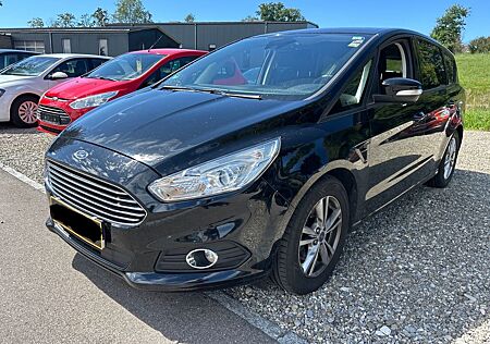 Ford S-Max Trend 2.0TDCI Automatik*AHK*Navi*PDC*