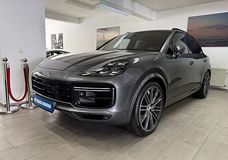 Porsche Cayenne Turbo Exklusiver SUV mit V8 Power