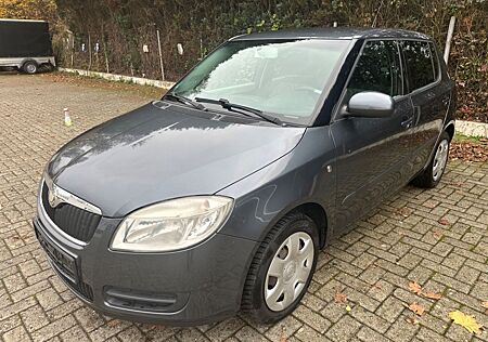 Skoda Fabia 1.2 60 PS Sitzheizung Klima FB Tüv