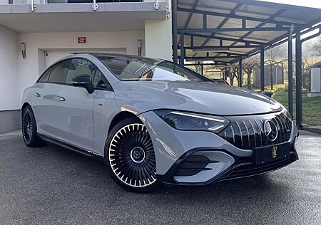 Mercedes-Benz EQE 43 AMG 4M Pano *HYPERSCREEN* Head-Up
