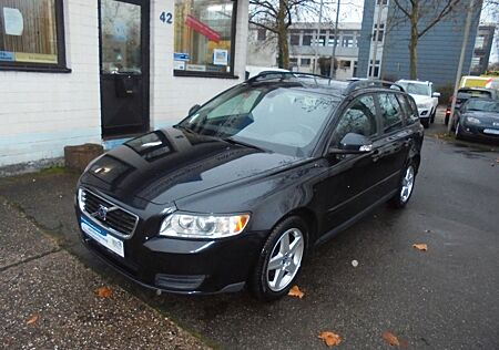 Volvo V50 Kombi 1.8 Kinetic"KLIMATR.-XENON"