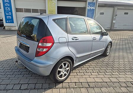 Mercedes-Benz A 180 gebraucht kaufen Mercedes-Benz A 180 CDI ELEGANCE , Automatik ,Klima