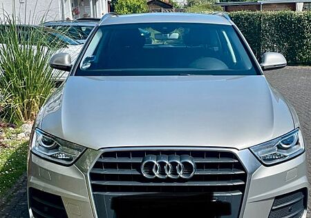 Audi Q3 2.0 TDI -