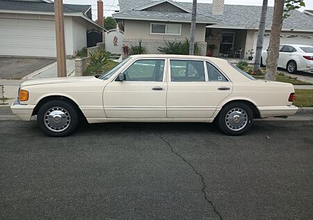 Mercedes-Benz 560