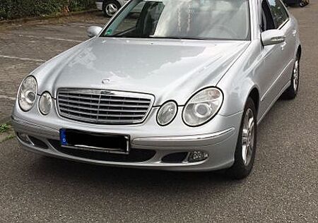 Mercedes-Benz E 200 Kompressor Elegance AUTOMATIK
