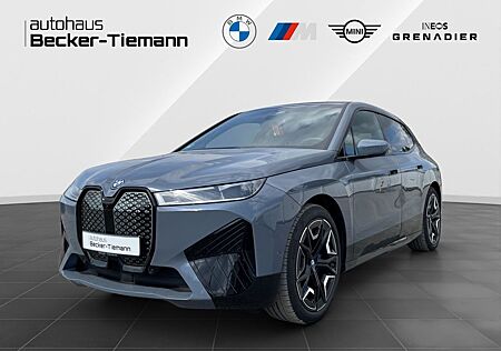 BMW iX xDrive50 Sportpaket | SkyLounge | AHK | Laser