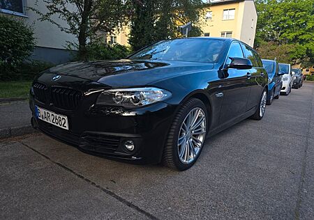 BMW 520d xDrive Touring A Luxury Line Luxury Line