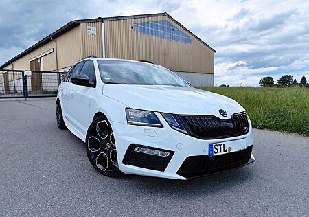 Skoda Octavia 2.0 TSI RS 245 Combi RS +StHz+KW-FW