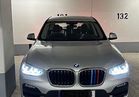 BMW X3 xDrive20i ADVANTAGE AT ADVANTAGE