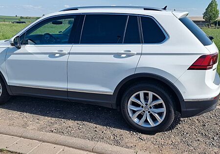 VW Tiguan Volkswagen 2.0 TDI SCR 140kW DSG 4MOT AHK Keyless