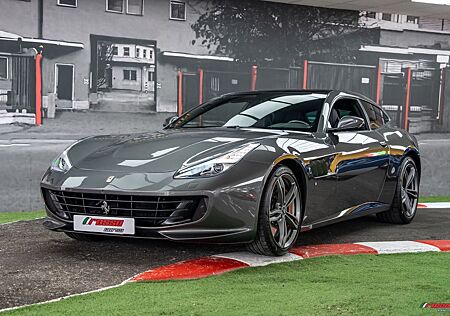 Ferrari GTC4Lusso 6.3 V12 DCT *TOP CONDITION*