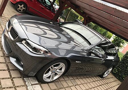BMW 530d xDrive++NAVI-PAKET++SPORT-PPAKET++AHK++
