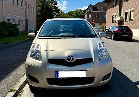 Toyota Yaris 1,33-l-Dual-VVT-i Cool Cool