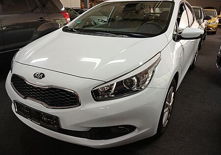 Kia Cee'd / Ceed AHK TUV AU NEU GW. GARANTIE