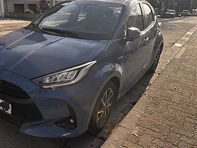 Toyota Yaris 1.5-l-VVT-i CVT Club Club