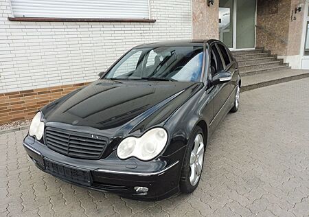 Mercedes-Benz C 320 Lim Avantgarde Automatik