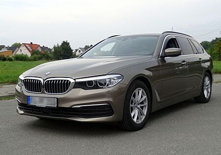BMW 520d Touring G31 - Luxury Line - Head Up