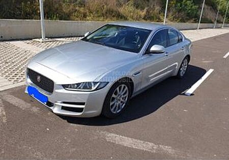 Jaguar XE 20d 180PS Portfolio Automatik Portfolio