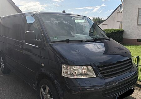 VW T5 Multivan Volkswagen - AHK - 1,9 TDI