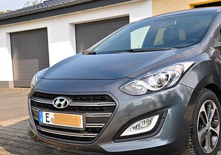 Hyundai i30 blue 1.4 PASSION PASSION