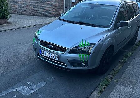 Ford Focus 1,6 Ti-VCT Titanium Titanium