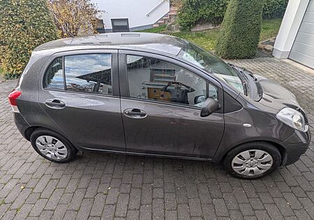 Toyota Yaris 1,33-l-Dual-VVT-i Cool Cool