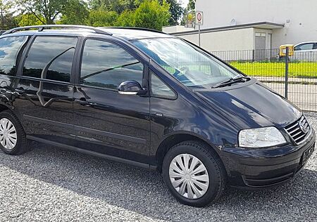 VW Sharan Volkswagen 2.0.Klima.7 Sitzer.TÜV/Neu.Service neu