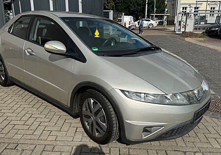 Honda Civic Lim. 5-trg. 1.8/Klimaautomatik