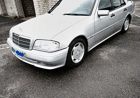 Mercedes-Benz 200 Oldtimer,AMG Design werksweitig,C200