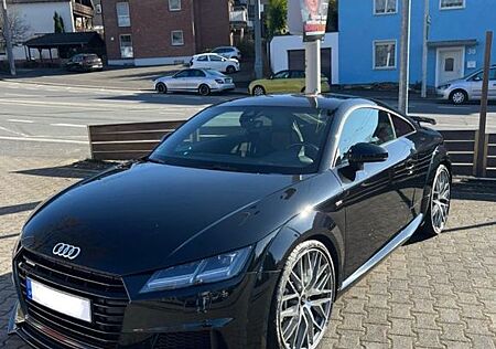 Audi TT Coupe 2.0 TFSI S tronic quattro -