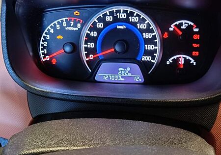 Hyundai i10 gebraucht kaufen Hyundai i10 1.2 Sitz/Lenkradheizung