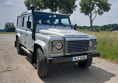 Land Rover Defender 110 Td4 Station Wagon SE