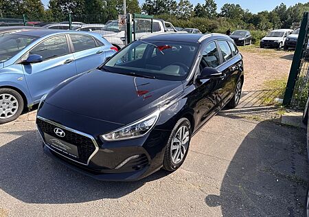 Hyundai i30 cw Trend TÜV & Service NEU Scheckheft 1.Hand