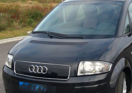 Audi A2 1.4 L Benzin mit überholten Motor