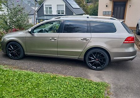 VW Passat Variant Volkswagen 2.0 TDI DSG 4MOT 125kW Comf B...