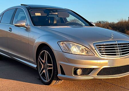 Mercedes-Benz S 63 AMG DESIGNO*LANG VERSION*SONDERLACKIERUNG