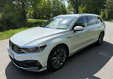 VW Passat Variant Volkswagen GTE 1.4 TSI eHybrid AHK Matrix IQ