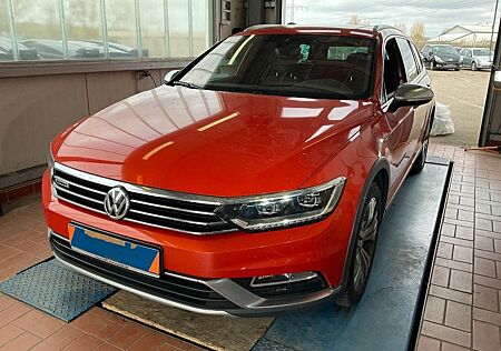 VW Passat Alltrack Volkswagen 2.0 TDI SCR 176kW DSG 4MOT A...