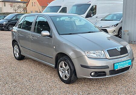 Skoda Fabia 1.4 16V*Autom.*Klima*Sitzh.*Tempom*