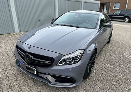 Mercedes-Benz CLS 500 - CLS 63 AMG