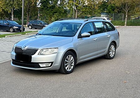 Skoda Octavia 1.6 TDI DSG Navi-SHZ-AHK-Klima StartStop