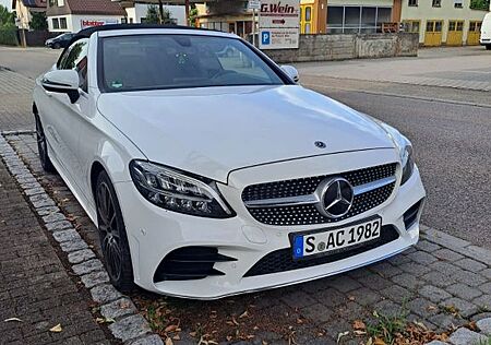 Mercedes-Benz C 180 - Cabrio AMG Line.