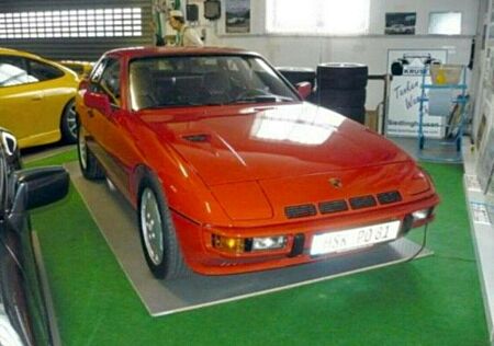 Porsche 924 Turbo im Originalzustand, mit Servolenkung