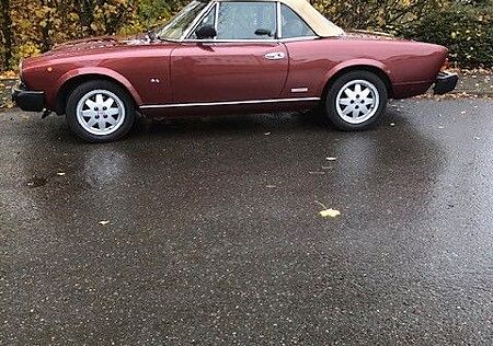 Fiat 124 Spider Pininfarina