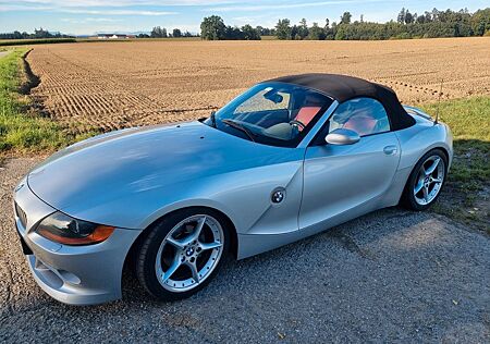 BMW Z4 2.5i - Roadster Cabrio